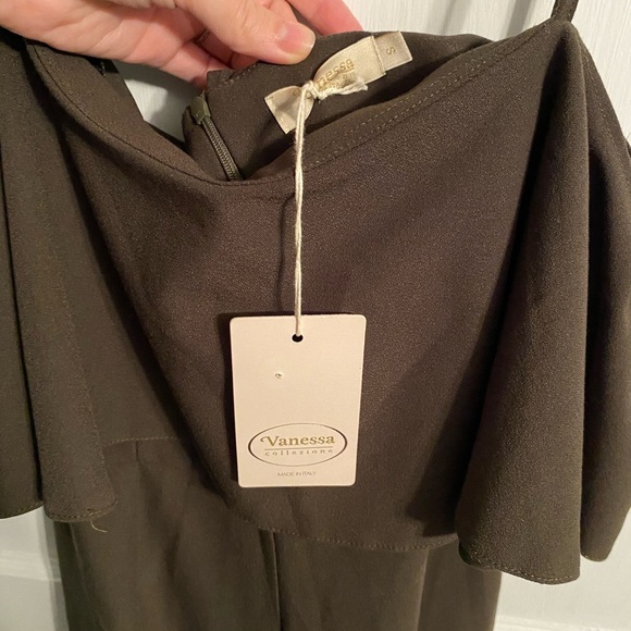 Olive green off the shoulder romper - Picture 4 of 4